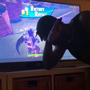 Meet your Posher, Adam